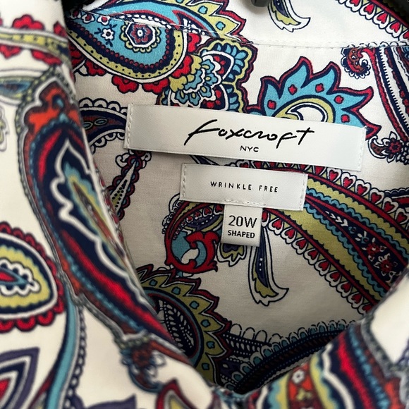 Foxcroft NYC, 20W Shaped and Paisley design White with Red/Blue/Sage. - Picture 4 of 4